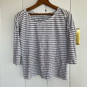 ⭐️ old navy blue & white striped shirt 3/4 sleeves size XS